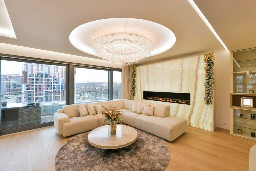 Luxury design chandelier by Magnolia Blossom Interiors