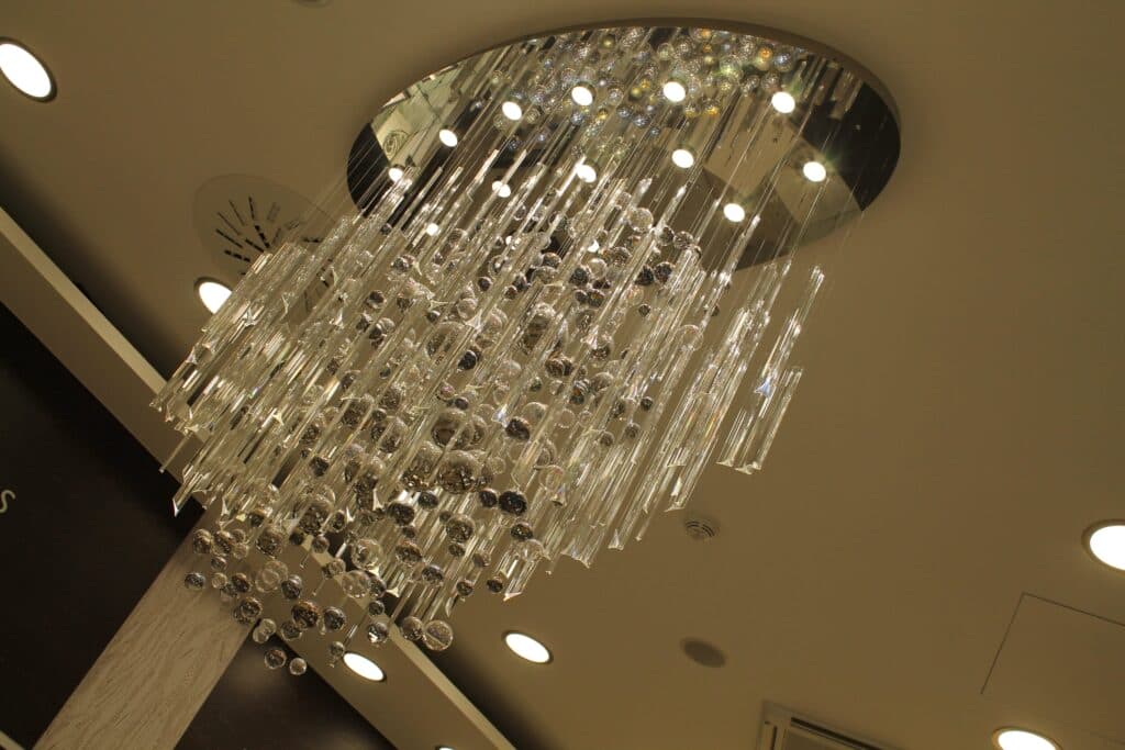 Luxury design chandelier by Magnolia Blossom Interiors