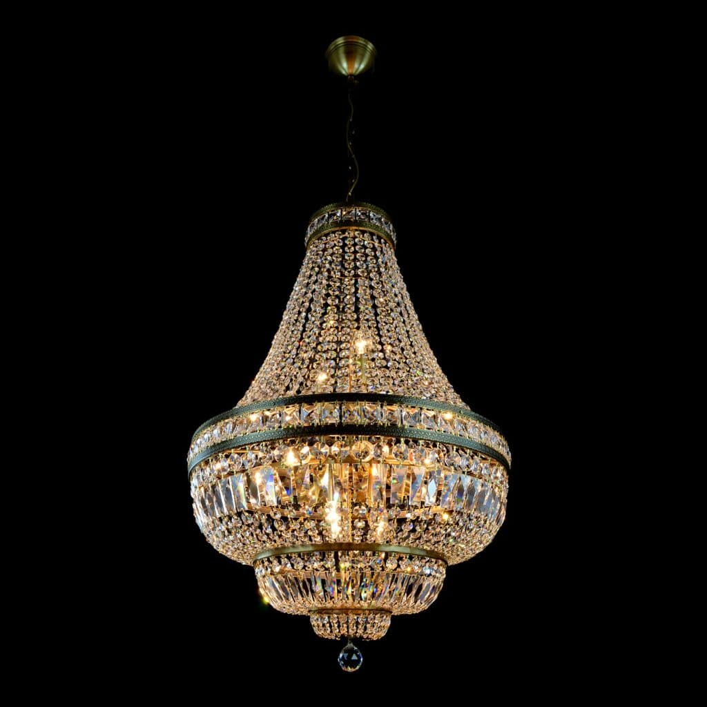 Modern chandelier inspired by organic beauty
