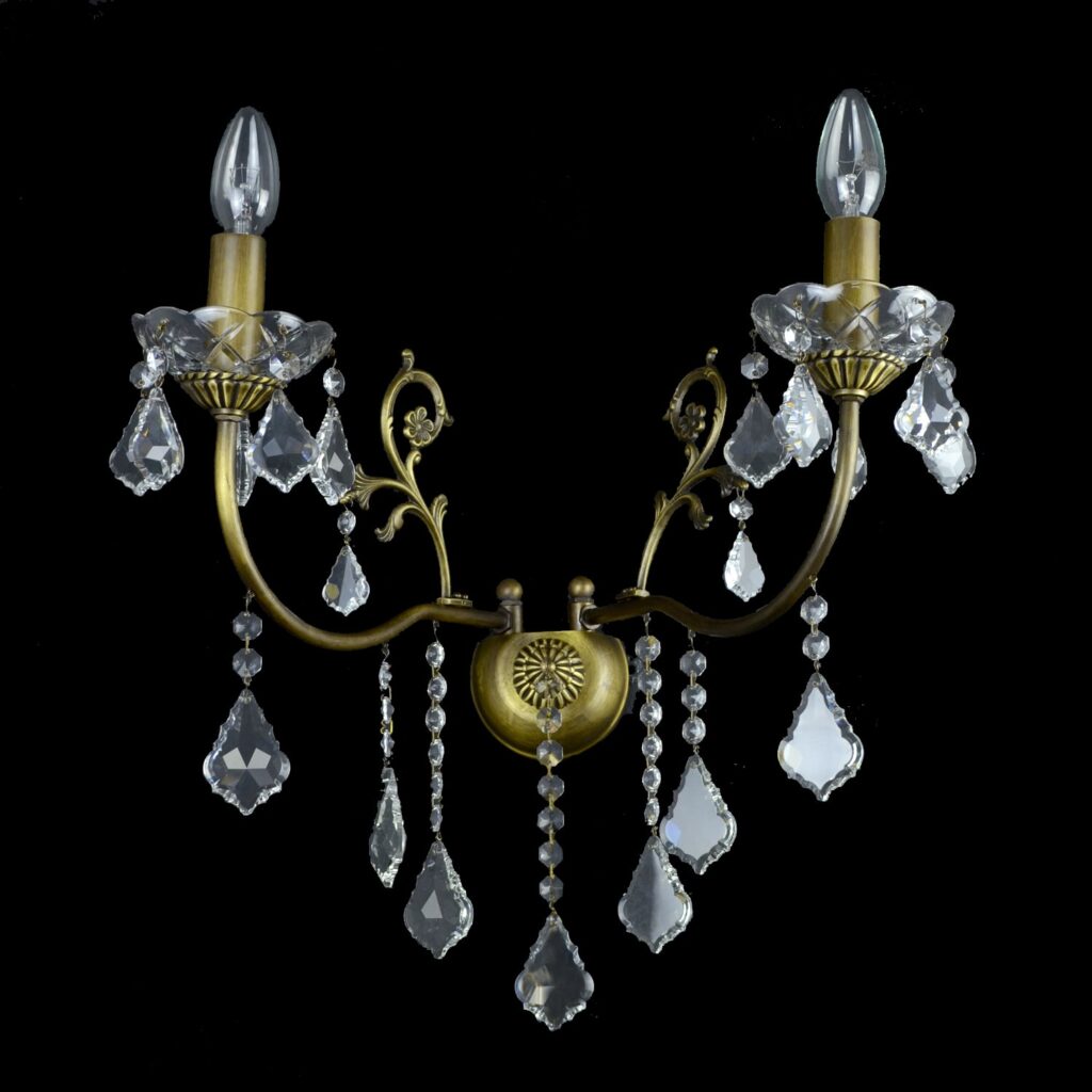 Elegant handmade lighting feature for homes
