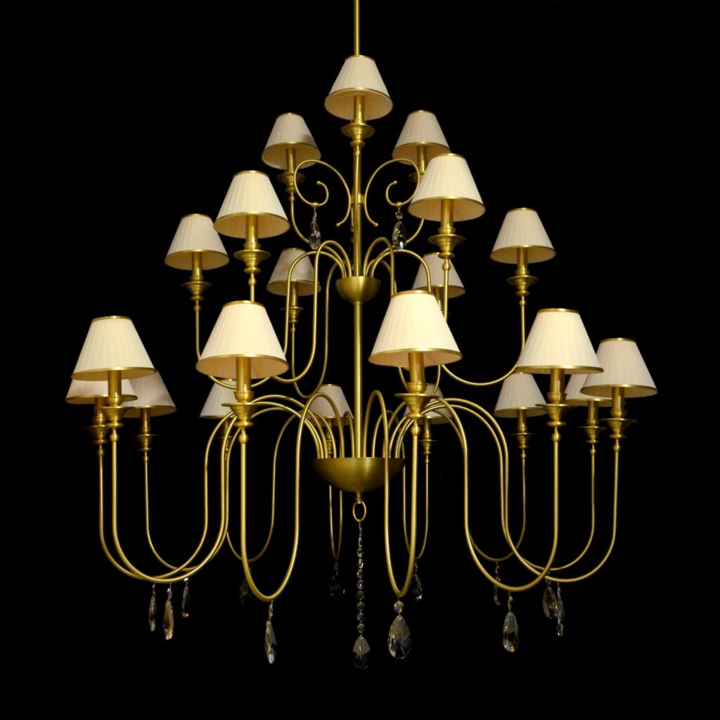 Luxury chandelier crafted for contemporary homes