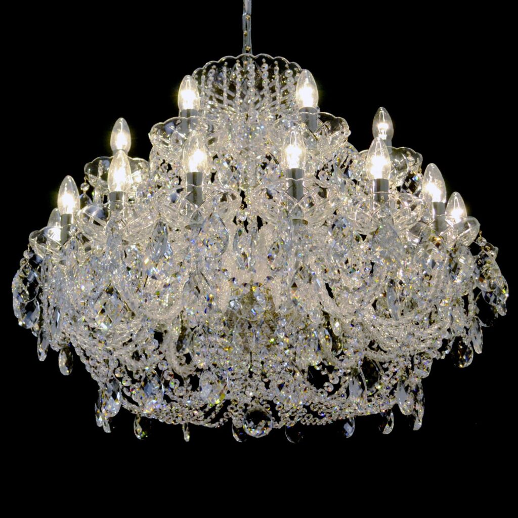 Luxury chandelier crafted for contemporary homes