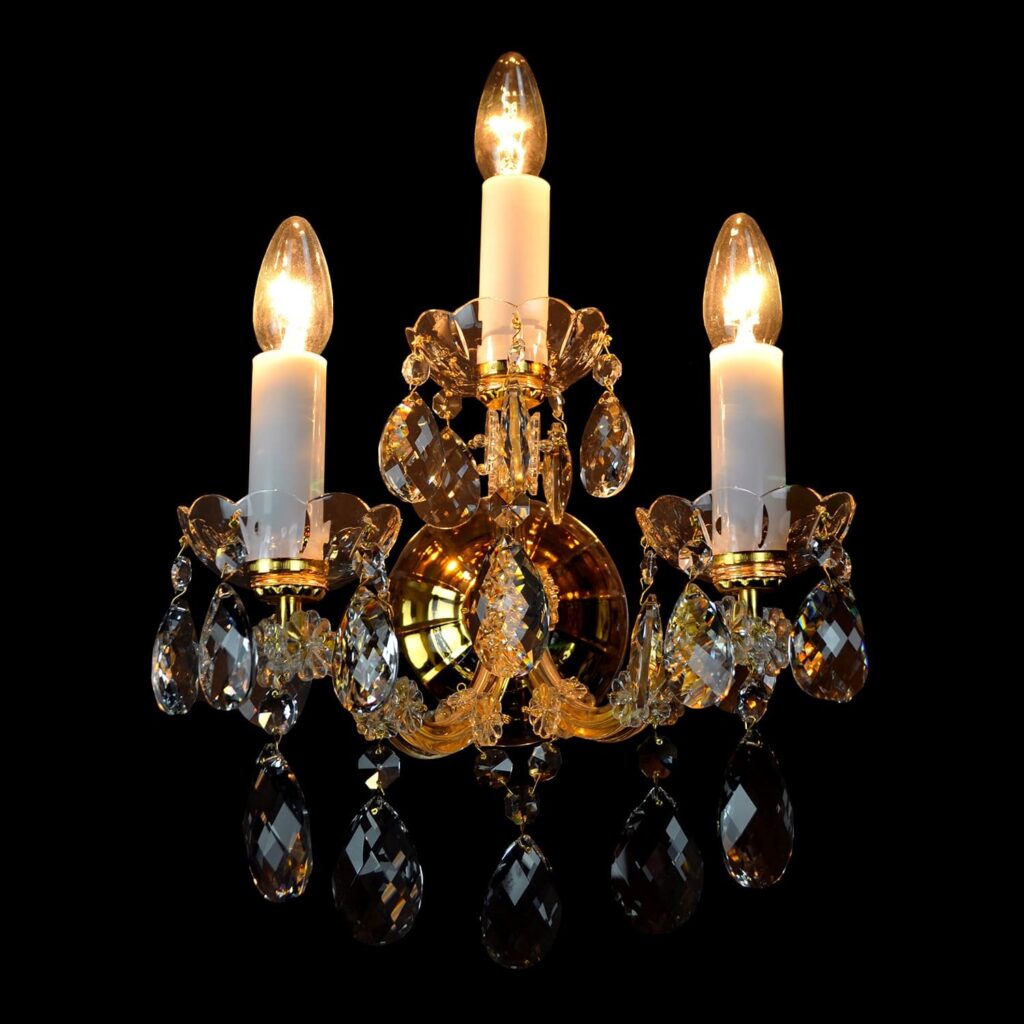 Elegant handmade lighting feature for homes