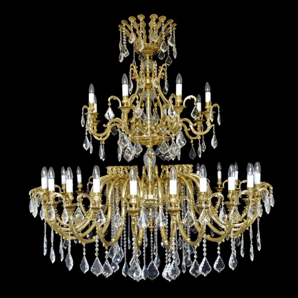 Timeless bespoke chandelier design for modern homes