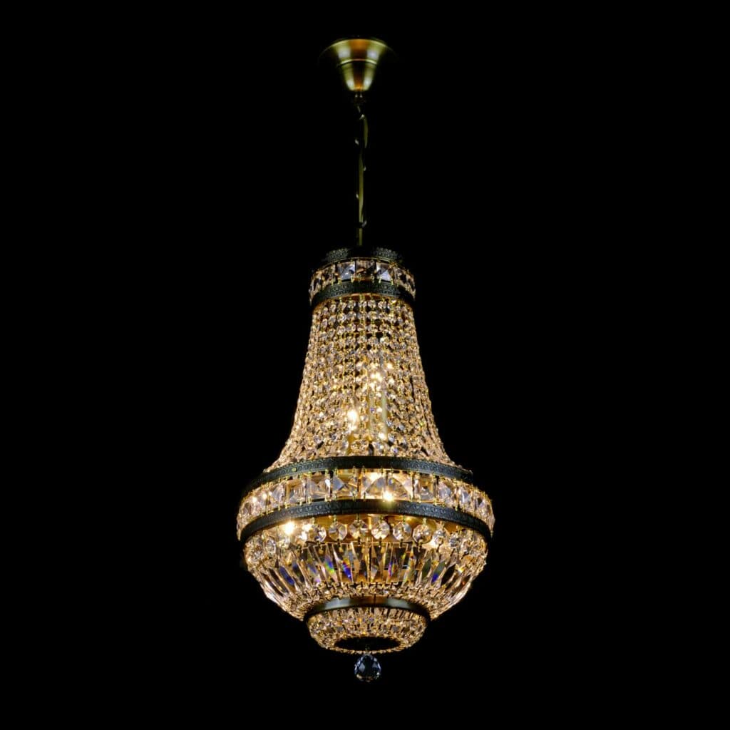 Elegant handmade lighting feature for homes