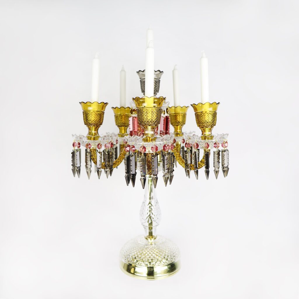 Luxury chandelier crafted for contemporary homes