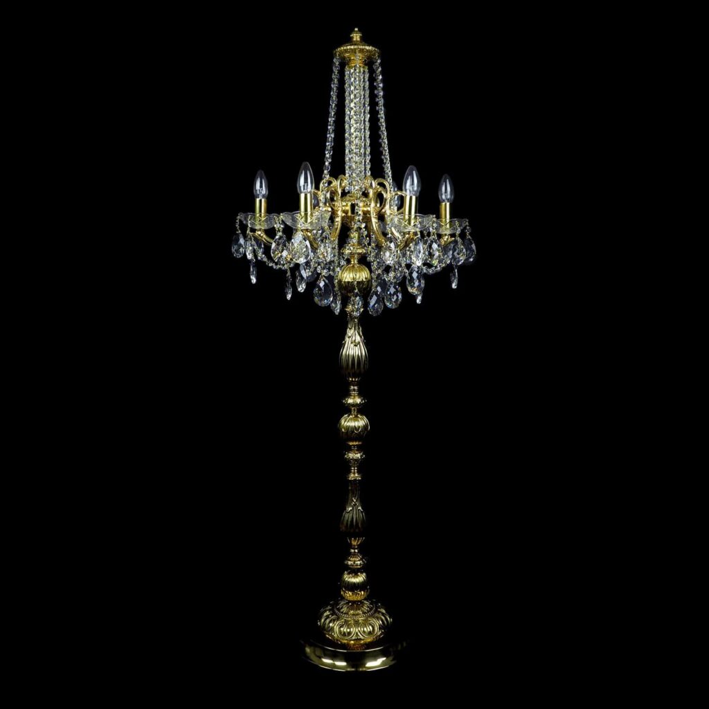 Modern chandelier inspired by organic beauty