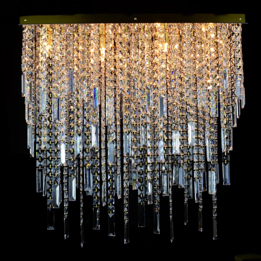 Timeless bespoke chandelier design for modern homes