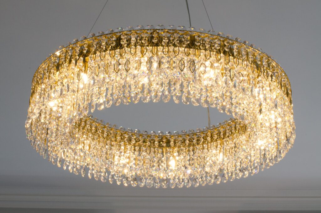 Modern chandelier inspired by organic beauty