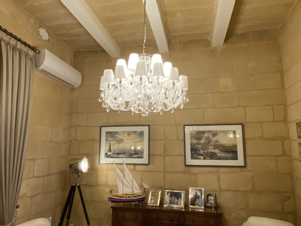 Elegant handmade lighting feature for homes