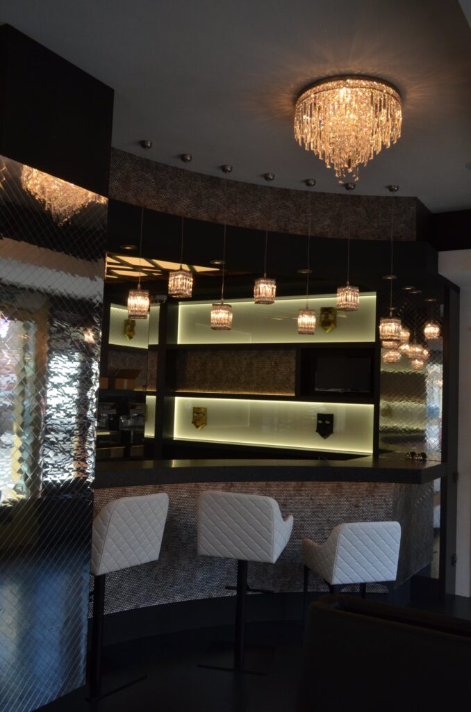 Modern chandelier inspired by organic beauty