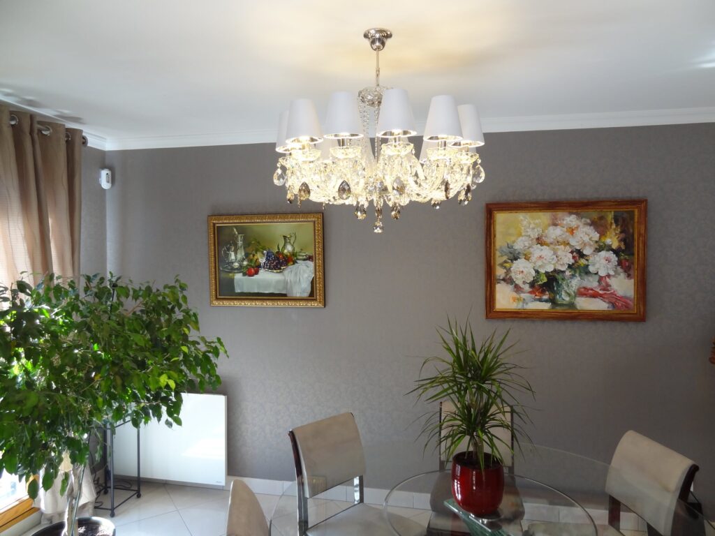 Modern luxury lighting fixture for living room
