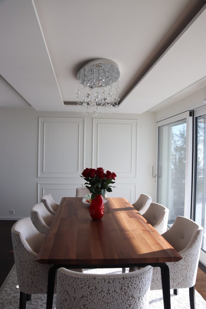 Contemporary crystal lighting by Magnolia Blossom Interiors